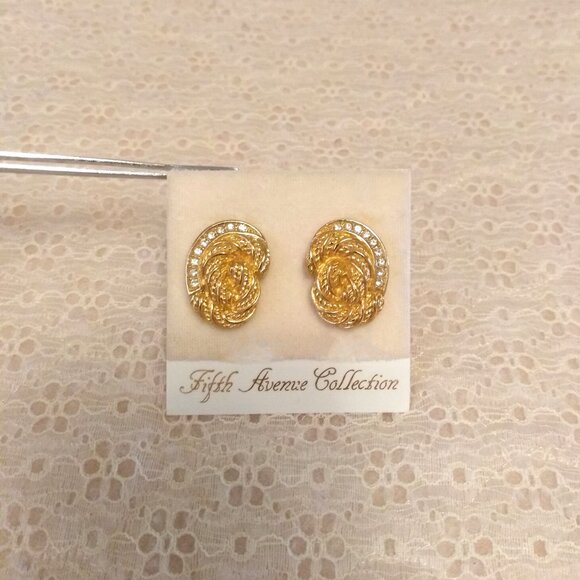 Vintage Signed Christian Dior White Clear Crystal Oval Gold Tone Clip Earrings - Picture 5 of 9